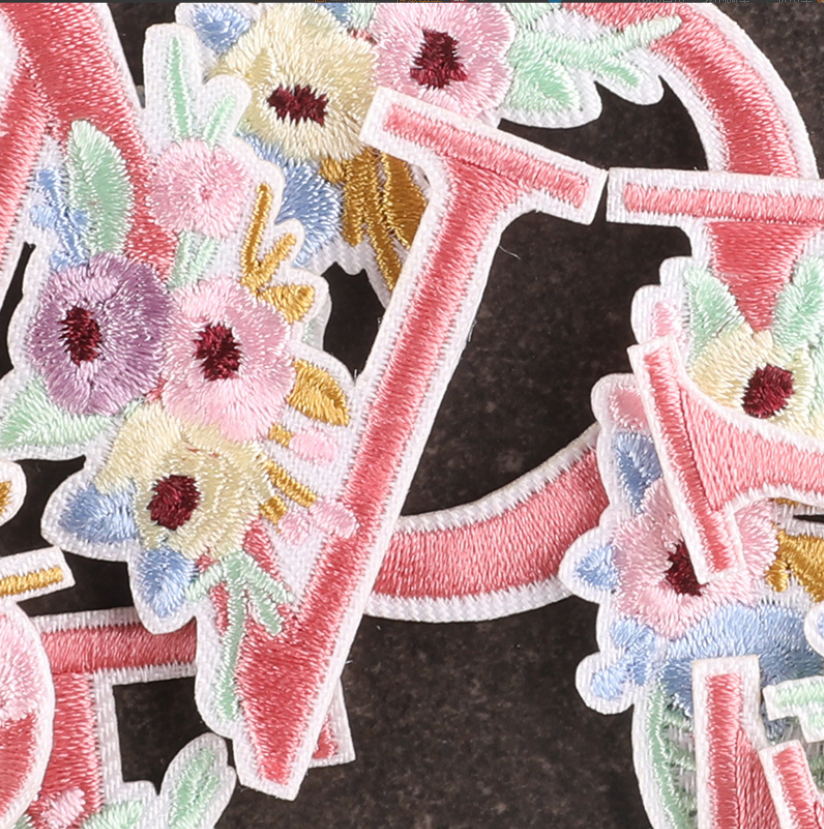 10 Pcs Pink Flowers Alphabet E – Sewing Id recenzja i cena